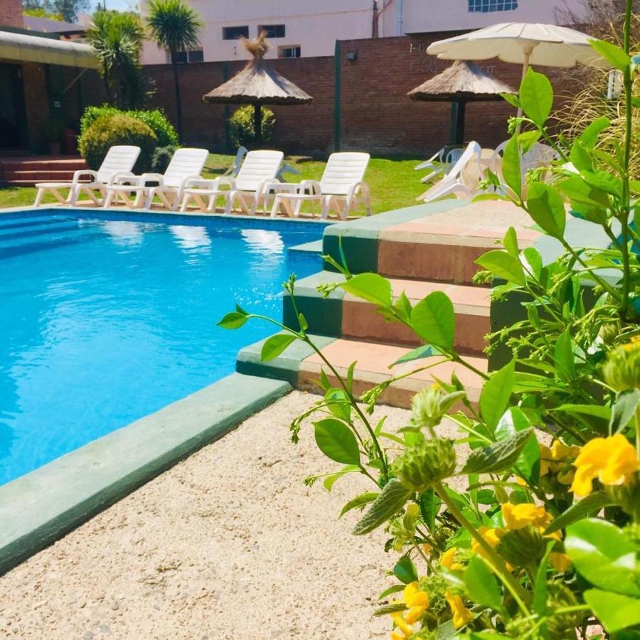 Hotel Costa Azul Cassaffousth Exterior foto